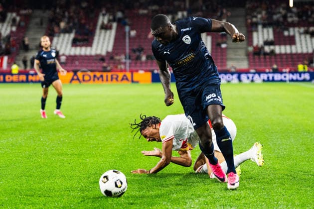 SOCCER - UEFA EL, RBS vs Pafos SALZBURG,AUSTRIA,06.AUG.26 - SOCCER - UEFA Europa League, qualification, Red Bull Salzburg vs Pafos FC. Image shows Enrique Aguilar (RBS) and Ken Sema (Pafos).  GEPAxpictures xJulioxArellano