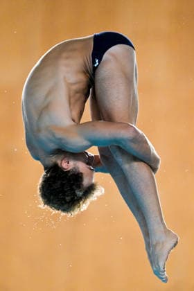 Simone Conte of Italy competes in the diving 10m Platform Men Preliminary during the European Aquatics Championships at the Olympic Aquatic Center in Paris (France), August 6, 2026. Giorgio Scala DBM - Deepbluemedia Insidefoto