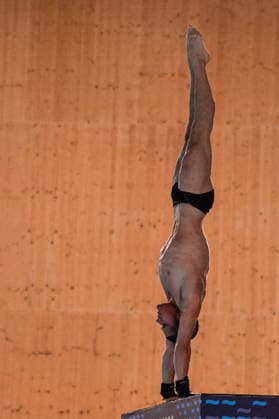 Stavros Sifnaios of Greece competes in the Diving Men s 10m Platform Preliminary during the European Aquatics Championships at the Olympic Aquatic Center in Paris (France), August 6, 2026. Giorgio Scala DBM - Deepbluemedia Insidefoto