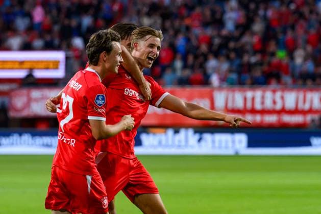 ENSCHEDE , 06 08-2026 , Stadium Grolsch Veste , season 2026 2027 , UEFA Europa League play-off football , match between FC Twente and FC DAC 1904 , picture shows FC Twente player Max Bruns scores the 4-0 and celebrates Twente - DAC 1904  x205494082x Copyright: