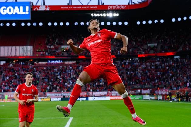 ENSCHEDE , 06 08-2026 , Stadium Grolsch Veste , season 2026 2027 , UEFA Europa League play-off football , match between FC Twente and FC DAC 1904 , picture shows FC Twente player Daouda Weidmann scores the 3-0 and celebrates Twente - DAC 1904  x205494141x Copyright: