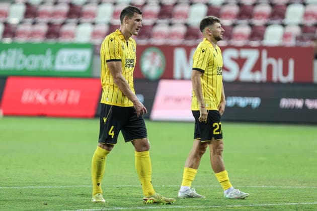 06.08.2026, Miszkolc Liga Konferencji UEFA sezon 2026 27 runda III kwalifikacji, Hapoel Tel Aviv - GKS Katowice - UEFA Conference League football Match season 2026 27 round III qualification Hapoel Tel Awiw - GKS Katowice Nz. Arkadiusz Jedrych Bartosz Nowak smutek GKS Fot. Michal Chwieduk Arena Akcji NEWSPIX.PL --- newspix.pl 