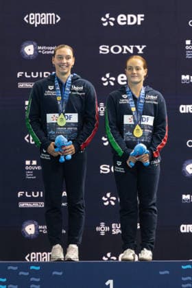 Men 10m platform diving final European Aquatics Championships - Saint-Denis gold medallists Italy s diver Elisa Pizzini and Italy s diver Chiara Pellacani celebrate on the podium after the women s 3m springboard syncro diving final event during the LEN European Aquatics Championships, at the Olympic Aquatics Centre in Saint-Denis, northeastern suburbs of Paris on August 6, 2026. Photo by Raphael Lafargue ABACAPRESS.COM Saint-Denis France  Copyright: xLafarguexRaphael ABACAx