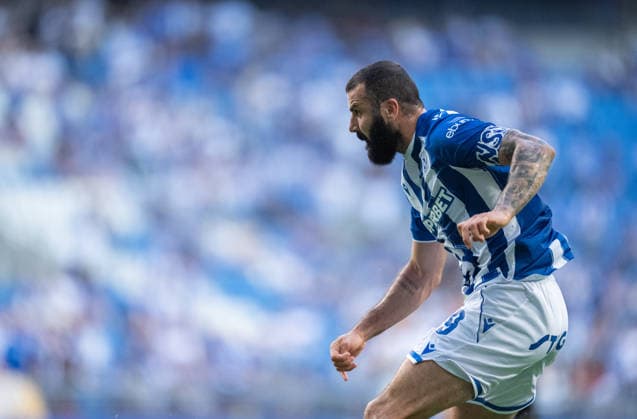 Mikael Ishak of Lech Poznan seen in action during UEFA Conference League - Third Qualifying Round season 26 27 match between teams of Lech Poznan and KI Klaksvik (Ruslan Taran Ball Raw Images) Poznan Enea Stadion Poland Copyright: xRuslanxTaranx RUS_LPOvKLA-0042