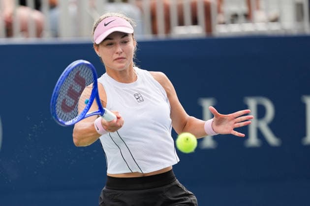 WTA, Tennis Damen Masters 1000 National Bank Open Toronto 2026 - Round of 32 - Day 6 Anna Kalinskaya of Russia plays a forehand during the Women™s Singles round of 32 match against Diana Shnaider of Russia on day 6 of the WTA Masters 1000 National Bank Open at Sobeys Stadium on August 6, 2026, in Toronto, Canada. (Photo by Leonardo Ramirez Eyepix Group) Copyright: xLeonardoxRamirezx xEyepixxGroupx LR_06082026_08799