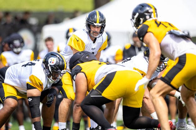 August 6, 2026, Latrobe, Pennsylvania, USA: Pittsburgh Steelers quarterback AARON RODGERS (8) lines up for the snap during the Pittsburgh Steelers Training Camp in Latrobe, Pennsylvania. Latrobe USA - ZUMAg257 20260806_zsp_g257_048 Copyright: xBrentxGudenschwagerx