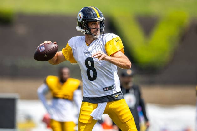 August 6, 2026, Latrobe, Pennsylvania, USA: Pittsburgh Steelers quarterback AARON RODGERS (8) throws a pass during the Pittsburgh Steelers Training Camp in Latrobe, Pennsylvania. Latrobe USA - ZUMAg257 20260806_zsp_g257_056 Copyright: xBrentxGudenschwagerx