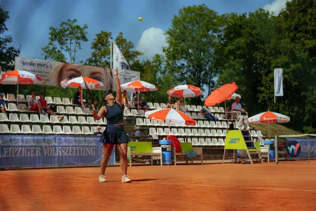 Leipzig Open 2026 - W75 Leipzig - Achtelfinale: Elena Malygina (EST) - Laima Vladson (UZB) Laima Vladson (UZB) beim Aufschlag am 06.08.2026 im Leipziger Tennisclub 1990 e.V., Leipzig (Sachsen) Leipzig Leipziger Tennisclub 1990 e.V. Sachsen Deutschland *** Leipzig Open 2026 W75 Leipzig Round of 16 Elena Malygina (EST) vs. Laima Vladson (UZB) Laima Vladson (UZB) serving on August 6, 2026, at the Leipzig Tennis Club 1990 e.V., Leipzig, Saxony, Leipzig, Leipzig Tennis Club 1990 e.V., Saxony, Germany