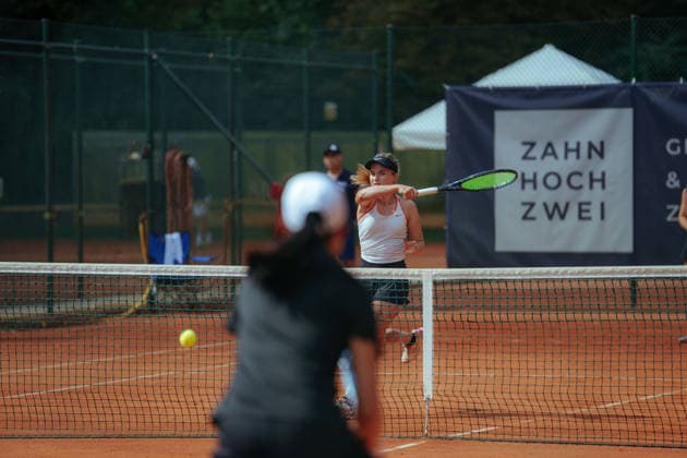 Leipzig Open 2026 - W75 Leipzig - Viertelfinale: Elena Malygina (EST) Ivana Sebestova (CZE) - Dalila Jakupovic (SLO) Yu-Yun Li (TPE) Ivana Sebestova (CZE) schlägt den Ball mit der Vorhand zurück am 06.08.2026 im Leipziger Tennisclub 1990 e.V., Leipzig (Sachsen) Leipzig Leipziger Tennisclub 1990 e.V. Sachsen Deutschland *** Leipzig Open 2026 W75 Leipzig Quarterfinals: Elena Malygina (EST) vs. Ivana Sebestova (CZE), Dalila Jakupovic (SLO) vs. Yu Yun Li (TPE). Ivana Sebestova (CZE) returns the ball with her forehand on August 6, 2026, at the Leipzig Tennis Club 1990 e.V., Leipzig, Saxony, Leipzig, Leipzig Tennis Club 1990 e.V., Saxony, Germany