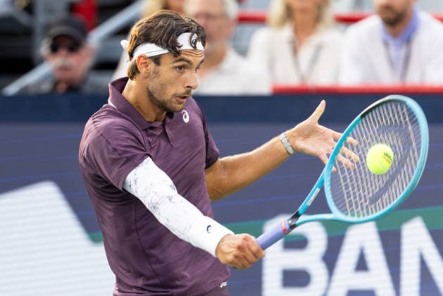 August 6, 2026, Montreal, Quebec, Canada: LORENZO MUSETTI (11) from italia backhand in match against Rafael Jodar (20) from Spain in third round at Canadian Open at IGA stadium in Montreal, Quebec, Canada on 2026-08-06 TENNIS: Canadian Open Montreal 2026  - ZUMAl189 20260806_zsp_l189_085 Copyright: xYannickxLegarex
