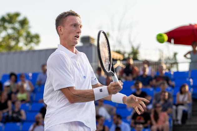 August 6, 2026, Montreal, Quebec, Canada: JIRI LEHECKA (8)from Czech Republic forehand in match against Alexander Blockx (27) from Belgium in third round at Canadian Open at IGA stadium in Montreal, Quebec, Canada on 2026-08-06 TENNIS: Canadian Open Montreal 2026  - ZUMAl189 20260806_zsp_l189_092 Copyright: xYannickxLegarex