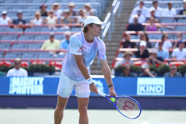 ATP, Tennis Herren Masters 1000 National Bank Open Montreal 2026 - Round of 32 - Day 6 Ãlex de Minaur of Australia serves during the Men™s round of 32 match against Cameron Norrie of United Kingdom on day 6 of the ATP Masters 1000 National Bank Open at IGA Stadium. on August 6, 2026, in Montreal, Canada. (Photo by Horacio Zamora Eyepix Group) Copyright: xHoracioxZamorax xEyepixxGroupx HZ_06082026_194185