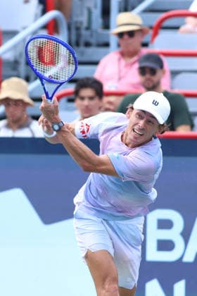 ATP, Tennis Herren Masters 1000 National Bank Open Montreal 2026 - Round of 32 - Day 6 Ãlex de Minaur of Australia plays a backhand during the Men™s round of 32 match against Cameron Norrie of United Kingdom on day 6 of the ATP Masters 1000 National Bank Open at IGA Stadium. on August 6, 2026, in Montreal, Canada. (Photo by Horacio Zamora Eyepix Group) Copyright: xHoracioxZamorax xEyepixxGroupx HZ_06082026_194200