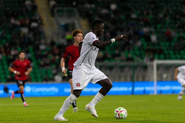 Franculino Dju seen during UEFA Conference League qualifying game between teams of Bohemians FC and FC Midtjylland (Maria Eduarda Lopes Ball Raw Images) Dublin Tallaght Stadium Ireland Copyright: xMariaxEduardaxLopesx Maria Eduarda Lopes Sebold (59 de 146)