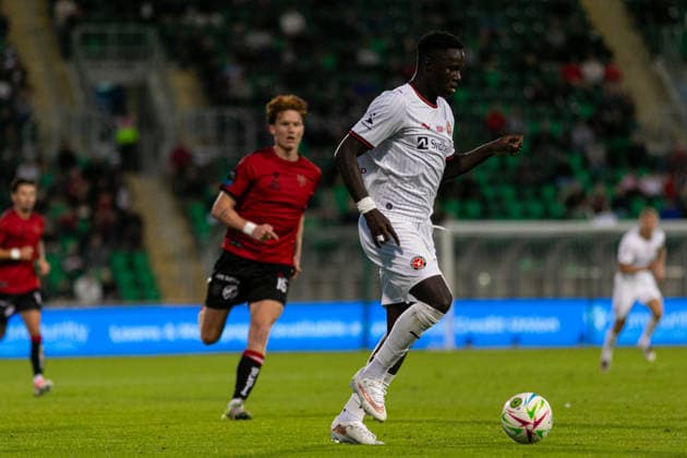 Franculino Dju seen during UEFA Conference League qualifying game between teams of Bohemians FC and FC Midtjylland (Maria Eduarda Lopes Ball Raw Images) Dublin Tallaght Stadium Ireland Copyright: xMariaxEduardaxLopesx Maria Eduarda Lopes Sebold (62 de 146)