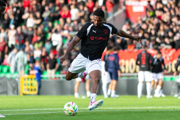 Friday Etim seen during UEFA Conference League qualifying game between teams of Bohemians FC and FC Midtjylland (Maria Eduarda Lopes Ball Raw Images) Dublin Tallaght Stadium Ireland Copyright: xMariaxEduardaxLopesx marialopes_equipa_equipa_2627 (161 de 102)