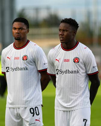 Friday Etim and Francuilno Dju seen during UEFA Conference League qualifying game between teams of Bohemians FC and FC Midtjylland (Maria Eduarda Lopes Ball Raw Images) Dublin Tallaght Stadium Ireland Copyright: xMariaxEduardaxLopesx marialopes_equipa_equipa_2627 (198 de 102)