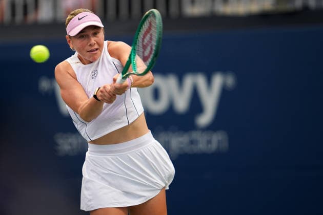 National Bank Open 2026 - Day 6 TORONTO, CANADA - AUGUST 6 : Amanda Anisimova of United States in action against Nikola Bartunkova of Czech Republic in the round of 32 during the WTA, Tennis Damen 1000 National Bank Open in Toronto, Ontario, Canada on August 6, 2026. Mert Alper Dervis Anadolu Ontario Canada. Editorial use only. Please get in touch for any other usage.  Copyright: x2026xAnadoluxMertxAlperxDervisx
