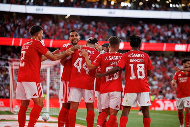 Players of SL Benfica seen celebrating after goal during UEFA Europa League qualifying game between teams of SL Benfica and Heart of Midlothian FC (Maciej Rogowski Ball Raw Images PT) Lisbon Estadio Da Luz Portugal Copyright: xMaciejxRogowskix maciejrogowski_slbenfica_hearts_2627_5-102
