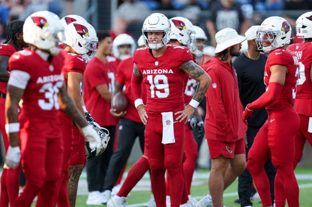 CANTON, OH - AUGUST 06: Arizona Cardinals quarterback Carson Beck (19) on the field prior to the National Football League preseason game between the Carolina Panthers and Arizona Cardinals on August 6, 2026, at the Tom Benson Hall of Fame Stadium in Canton, OH. (Photo by Frank Jansky Icon Sportswire) NFL, American Football Herren, USA AUG 06 Hall of Fame Game - Panthers vs Cardinals EDITORIAL USE ONLY Icon26080627