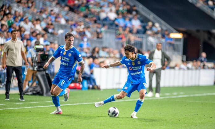 August 6, 2026, Chester, Pennsylvania, United States: Cruz AzulÃ¢â‚¬â ¢s JEREMY MARQUES (16 ) and AGUSTIN PALAVECINO (8) in action against the Philadelphia Union during the Leagues Cup match at Subaru Park in Chester PA Chester United States - ZUMArf1_ 20260806_zaf_rf1_005 Copyright: xRickyxFitchettx