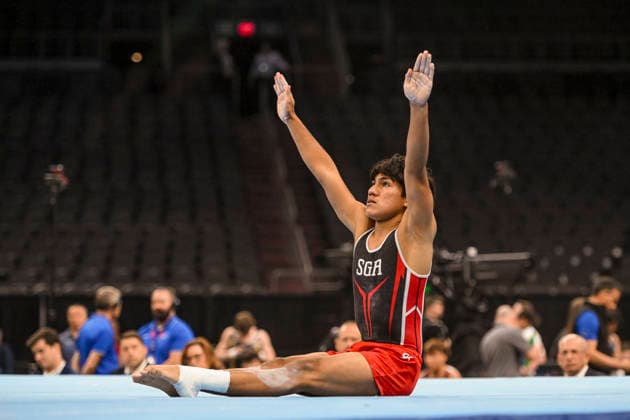 Gymnastics: Gymnastics: Xfinity US Gymnastics Championships Tenoch Diaz of Southlake competes on floor exercise in the junior division of the Xfinity USA Gymnastics Championship at the Mortgage Matchup Center in Phoenix, Arizona, Thursday, August 6, 2026. (Thomas Fernandez Image of . Phoenix Arizona United States EDITORIAL USE ONLY Copyright: xx ThomasxFernandezx iosphotos417343
