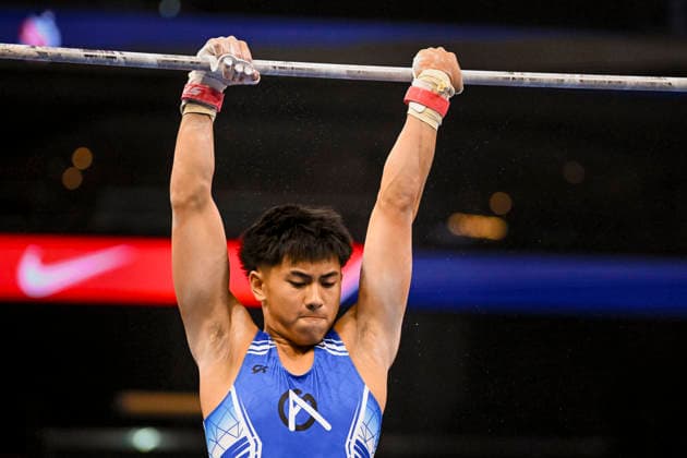 Gymnastics: Gymnastics: Xfinity US Gymnastics Championships JJ Pacquing of Alpha WA competes on horizontal bar exercise in the junior division of the Xfinity USA Gymnastics Championship at the Mortgage Matchup Center in Phoenix, Arizona, Thursday, August 6, 2026. (Thomas Fernandez Image of . Phoenix Arizona United States EDITORIAL USE ONLY Copyright: xx ThomasxFernandezx iosphotos417364