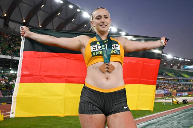 World Athletics U20 Championships Oregon 2026 EUGENE, UNITED STATES OF AMERICA - AUGUST 7, 2026 : Emily Scherf (GER) wins Bronze in the shot put during the World Athletics U20 Championships Oregon 2026 at Hayward Field on August 7, 2026 in Eugene, United States Of America. *** World Athletics U20 Championships Oregon 2026 EUGENE, UNITED STATES OF AMERICA AUGUST 7, 2026 Emily Scherf of Germany wins bronze in the shot put during the World Athletics U20 Championships Oregon 2026 at Hayward Field on August 7, 2026, in Eugene, United States of America Copyright: xBEAUTIFULxSPORTS DecaxText&Bildx