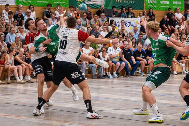 06.08.2026, xovx, Handball Lindencup, HSG Wetzlar - Pfadi Winterthur v.l. Tim Rellstab (Pfadi Winterthur), Tomas Piroch (HSG Wetzlar), Ivan Simic (Pfadi Winterthur), Georg Löwen (HSG Wetzlar) Linden Stadthalle Hessen Deutschland (DE) *** August 6, 2026, xovx, Lindencup Handball Tournament, HSG Wetzlar vs. Pfadi Winterthur; Tim Rellstab (Pfadi Winterthur), Tomas Piroch (HSG Wetzlar), Ivan Simic (Pfadi Winterthur), Georg Löwen (HSG Wetzlar); Linden Stadthalle, Hesse, Germany, DE