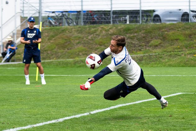 Oliver Baumann, (TSG Hoffenheim, 01) pariert TSG Hoffenheim, Fussball, Trainingslager, Saison Vorbereitung, Saison 2026 2027, GER, 06.08.2026, Eibner-Pressefoto Andreas Ulmer TSG Hoffenheim, Fussball, Trainingslager, Saison Vorbereitung, Saison 2026 2027, GER, 06.08.2026, *** Oliver Baumann, TSG Hoffenheim, 01 saves TSG Hoffenheim, soccer, training camp, preseason, 2026–2027 season, GER, August 6, 2026, Eibner Press Photo Andreas Ulmer TSG Hoffenheim, soccer, training camp, preseason, 2026–2027 season, GER, August 6, 2026, Copyright: xEibner-Pressefoto AndreasxUlmerx EP_AUR