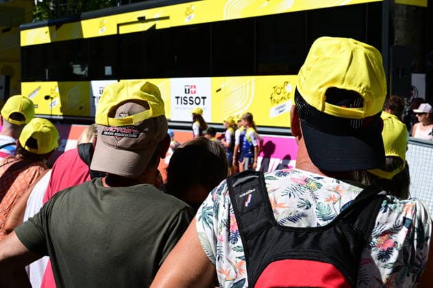 Stage 6 - Women S Tour De France 2026 Spectators gather at the finish line during Stage 6 of the 2026 Women s Tour de France, which ran from Montbrison to Tournon-sur-Rhone, on August 6, 2026. Cyclist Kim Le Court Pienaar of the AG Insurance-Soudal Team won the stage. Tournon sur Rhone Ardeche France  Copyright: xRomainxDoucelinx originalFilename:doucelin-stage6wo260806_npZ7W.jpg