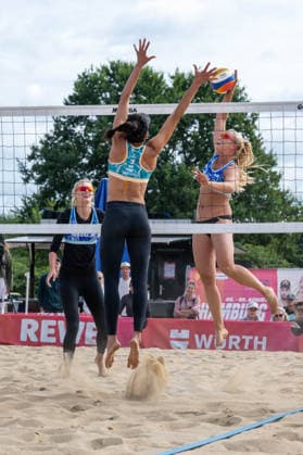 HAMBURG, GERMANY - AUGUST 7: Sara Hughes (Player No. 1, USA), Ally Batenhorst (Player No. 2, USA) during the Beach Pro Tour - Elite 16 at Hamburg on August 7, 2026 in Hamburg, Germany. Germany Copyright: xPeterxWeberx