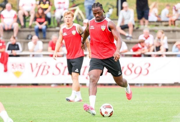 07.08.2026, Deutschland, Grassau, Fußball Bundesliga, Saison 2026 2027, Trainingslager VfB Stuttgart, Dan-Axel Zagadou *** August 7, 2026, Germany, Grassau, Bundesliga, 2026–2027 season, VfB Stuttgart training camp, Dan Axel Zagadou