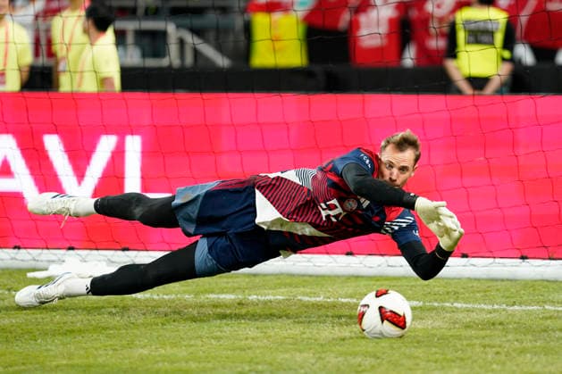 HONGKONG-SOCCER Manuel Neuer of FC Bayern Munich before a match of FC Bayern Munich VS Aston Villa at Kai Tan Stadium during the Audi Football Summit 2026 in Hong Kong, August 7, 2026. NEXPHER Vernon Yuen HONG KONG