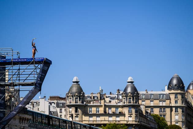 260807 Madeleine Bayon of France waves to the crowd when competing in women™s high diving 20m platform round 1 during day eight of the 2026 European Aquatics Championships on August 7, 2026 in Paris. Photo: Joel Marklund BILDBYRAN kod JM JM0834 bbeng simhopp diving high diving höga hopp 2026 european aquatics championships em dam *** August 7, 2026: Madeleine Bayon of France waves to the crowd while competing in the women’s 20-meter platform high diving Round 1 on Day 8 of the 2026 European Aquatics Championships on August 7, 2026 in Paris. Photo by Joel Marklund. BILDBYRAN code JM JM0834 bbeng diving high diving 2026 European Aquatics Championships European Championships women’s  Copyright: JOELxMARKLUND BB260807JM007