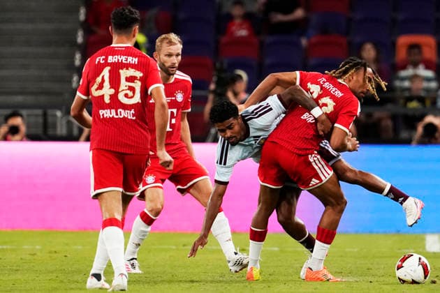 HONGKONG-SOCCER Sacha Boey of FC Bayern Munich during a match of FC Bayern Munich VS Aston Villa at Kai Tan Stadium during the Audi Football Summit 2026 in Hong Kong, August 7, 2026. NEXPHER Vernon Yuen HONG KONG