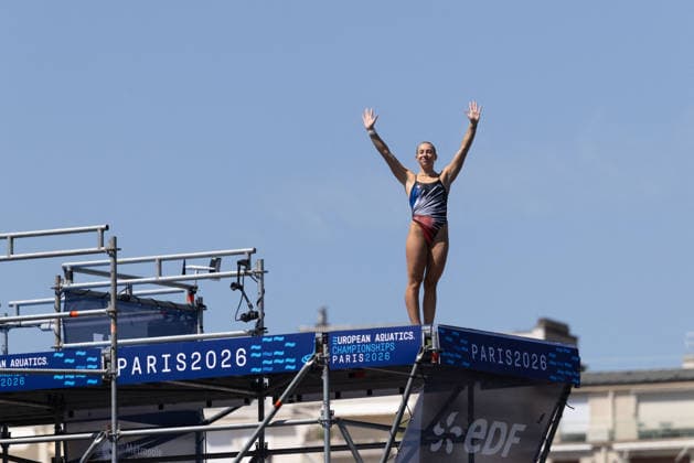 First day of Women 20m high diving final European Aquatics Championships - Paris France s Madeleine Bayon during the first day of Women’s 20m high diving final event during the LEN European Aquatics Championships in the Seine river in Paris on August 7, 2026. Photo by Raphael Lafargue ABACAPRESS.COM Paris France  Copyright: xLafarguexRaphael ABACAx