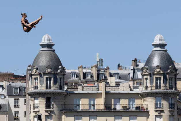 First day of Women 20m high diving final European Aquatics Championships - Paris Germany s Iris Corinna Schmidbauer dive during the first day of Women’s 20m high diving final event during the LEN European Aquatics Championships in the Seine river in Paris on August 7, 2026. Photo by Raphael Lafargue ABACAPRESS.COM Paris France  Copyright: xLafarguexRaphael ABACAx