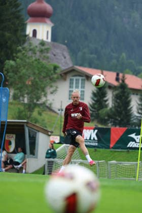 07.08.2026, GER, Fussball, Herren, FC Augsburg, Bundesliga, Trainingslager, Achensee, FCA, Marius Wolf im Training Achenkirch *** August 7, 2026, Germany, Soccer, Men s, FC Augsburg, Bundesliga, Training Camp, Achensee, FCA, Marius Wolf in Training in Achenkirch