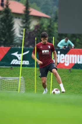 07.08.2026, GER, Fussball, Herren, FC Augsburg, Bundesliga, Trainingslager, Achensee, FCA, Fabian Rieder im Training Achenkirch *** August 7, 2026, Germany, Soccer, Men s, FC Augsburg, Bundesliga, Training Camp, Achensee, FCA, Fabian Rieder in Training at Achenkirch