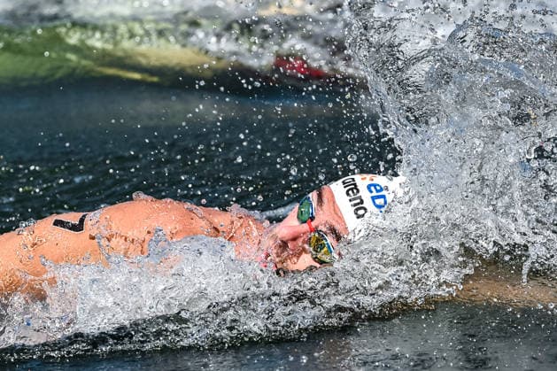 Gregorio Paltrinieri of Italy competes in the open water swimming 3km Knockout Men Final during the European Aquatics Championships at the River Seine in Paris (France), August 7, 2026. Andrea Staccioli Deepbluemedia Insidefoto