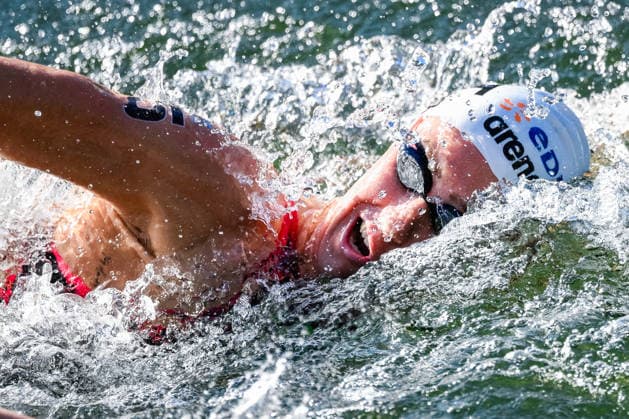 Linda Caponi of Italy competes in the Open Water Women s 3km Knockout Sprint Final during the European Aquatics Championships at the Olympic Aquatic Center in Paris (France), August 7, 2026. Andrea Staccioli