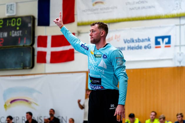 07.08.2026, xdobgx, Handball Heide-Cup 2026, TSV Hannover-Burgdorf - Mors Thy Handball v.l. Oliver Larsen (Mors-Thy Handbold, 20) Jubelt ueber gehaltenen Ball, abgewehrt, gehalten, Torhueter *** August 7, 2026, xdobgx, 2026 Heide Cup Handball Tournament, TSV Hannover Burgdorf vs. Mors Thy Handball; from left: Oliver Larsen, Mors Thy Handball; 20 players celebrating a saved shot; blocked, saved, goalkeeper