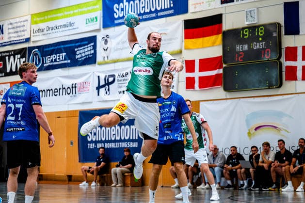 07.08.2026, xdobgx, Handball Heide-Cup 2026, TSV Hannover-Burgdorf - Mors Thy Handball v.l. Tim Zechel (TSV Hannover-Burgdorf, 55) beim Wurf, in action, throwing *** August 7, 2026, xdobgx, 2026 Heide Cup Handball Tournament, TSV Hannover Burgdorf vs. Mors Thy Handball; from left: Tim Zechel (TSV Hannover Burgdorf), taking a shot, in action, throwing