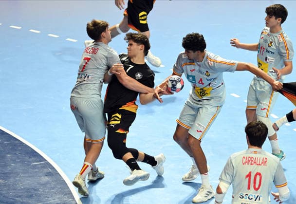 U18 GERMANY vs SPAIN JULIUS POTHKE, young handball player of U18 Germany, during the semi final match of European Championship, EM, Europameisterschaft against Spain, at Aleksandar Nikolic Hall. Belgrade, 07.08.2026. photo: Nebojsa Parausic MN Press HANDBALL, MEN™S U18 EHF EURO 2026, GERMANY, SPAIN Belgrade Hall Aleksandar Nikolic Serbia Copyright: xNebojsaxParausicx xMNxPressx