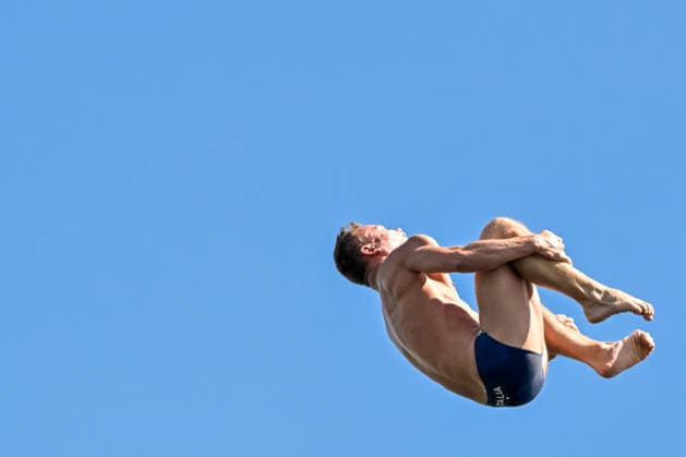 Davide Baraldi of Italy competes in the high diving 20m Round 1-2 Men during the European Aquatics Championships at the River Seine in Paris (France), August 7, 2026. Giorgio Scala DBM - Deepbluemedia Insidefoto