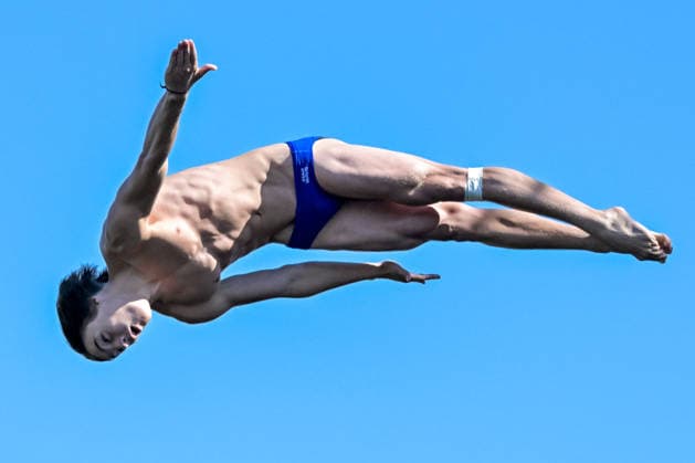 Pavel Istomin Neutral Athlete B competes in the high diving 20m Round 1-2 Men during the European Aquatics Championships at the River Seine in Paris (France), August 7, 2026. Giorgio Scala DBM - Deepbluemedia Insidefoto