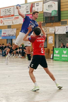 07.08.2026, xovx, Handball Lindencup, TuS Holzheim - HSG Pohlheim v.l. Torben Weinandt (HSG Pohlheim), Maxim Hölzer (TuS Holzheim) Linden Stadthalle Hessen Deutschland (DE) *** August 7, 2026, xovx, Lindencup Handball Tournament, TuS Holzheim vs. HSG Pohlheim; Torben Weinandt (HSG Pohlheim), Maxim Hölzer (TuS Holzheim); Linden Stadthalle, Hesse, Germany, DE
