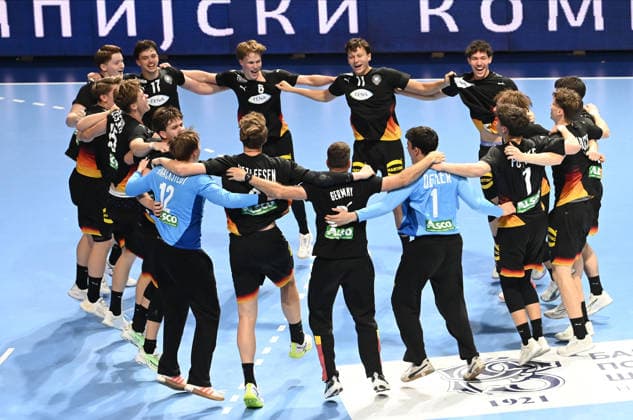 U18 GERMANY vs SPAIN Young handball players of U18 Germany, celebrate after the semi final match of European Championship, EM, Europameisterschaft against Spain, at Aleksandar Nikolic Hall. Belgrade, 07.08.2026. photo: Nebojsa Parausic MN Press HANDBALL, MEN™S U18 EHF EURO 2026, GERMANY, SPAIN Belgrade Hall Aleksandar Nikolic Serbia Copyright: xNebojsaxParausicx xMNxPressx