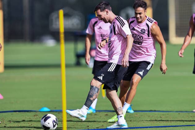 FORT LAUDERDALE, FL - AUGUST 07: Leo Messi 10 of Inter Miami CF is seen during an Inter Miami Training Session at Florida Blue Training Center on August 07, 2026 in Fort Lauderdale, Florida. (Photo by Chris Arjoon Icon Sportswire) SOCCER: AUG 07 Inter Miami CF Training EDITORIAL USE ONLY Icon26080700000042